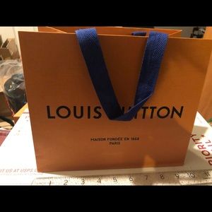 Louis Vuitton paper bag